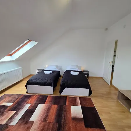 Hipster Vom Malida Kennel & Vendeghaz Apartmán *